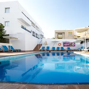 מלון דירות Flora Maria Hotel, איה נאפה